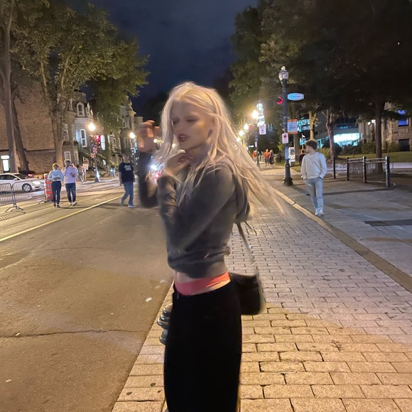 Joshua perets velvet vest - Picture 5 of 7